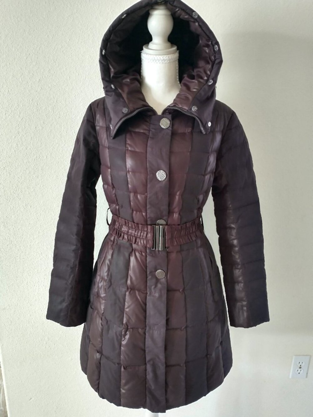 Snowimage Luxury Quilted Down Puffer Coat Hooded Belted Heavyweight - AS IS/READ